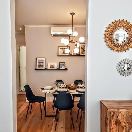 Comfort In The Center Of * Lisboa